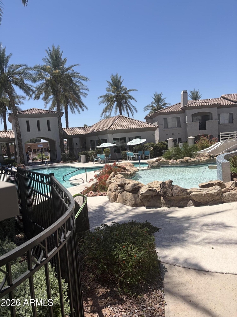 3236 E Chandler Boulevard - Photo 10