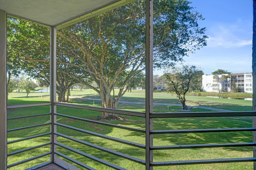 1831 Sabal Palm Drive - Photo 37