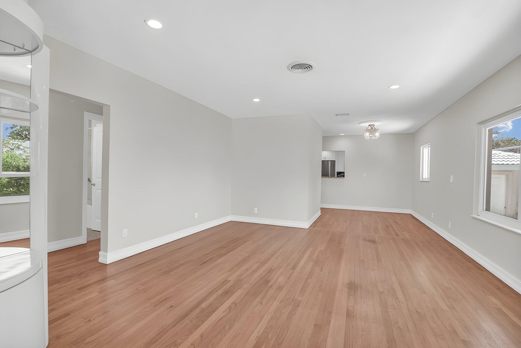 3216 Karen Drive - Photo 9