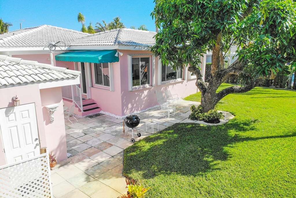 3216 Karen Drive - Photo 3