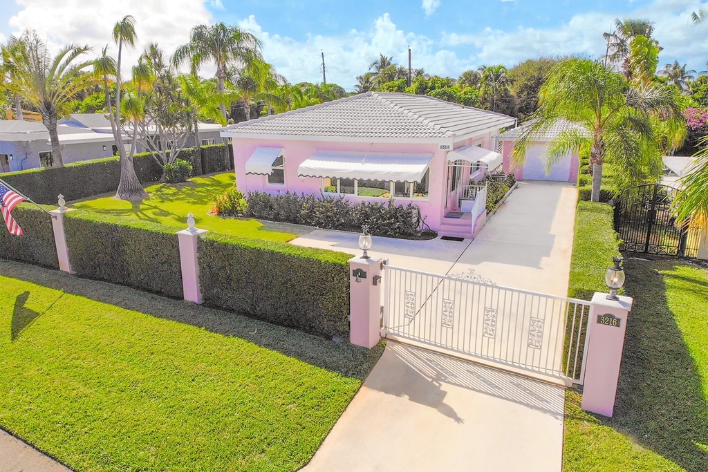 3216 Karen Drive - Photo 2