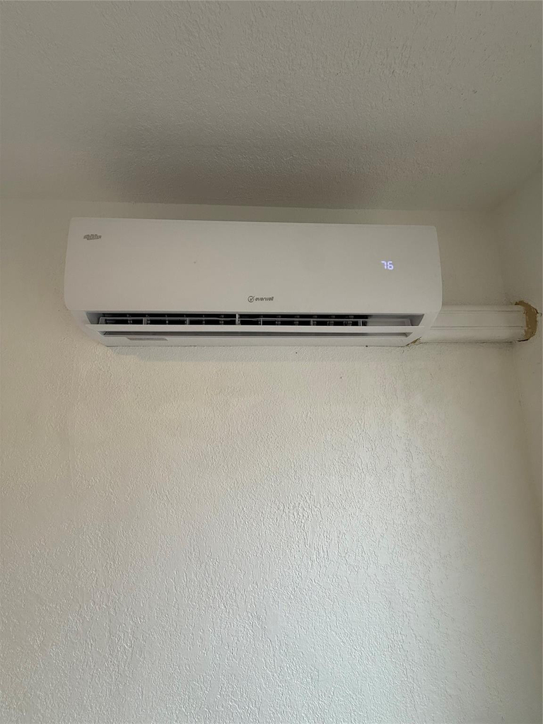 2213 Lincoln Street - Photo 3