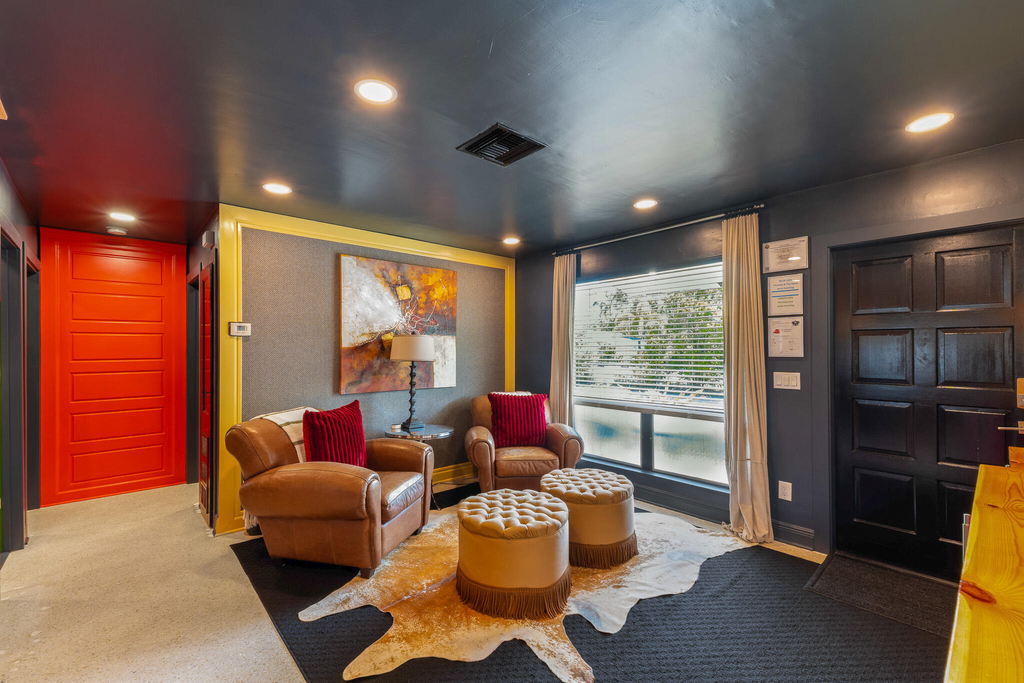 2816 Ne 9th Terrace - Photo 1