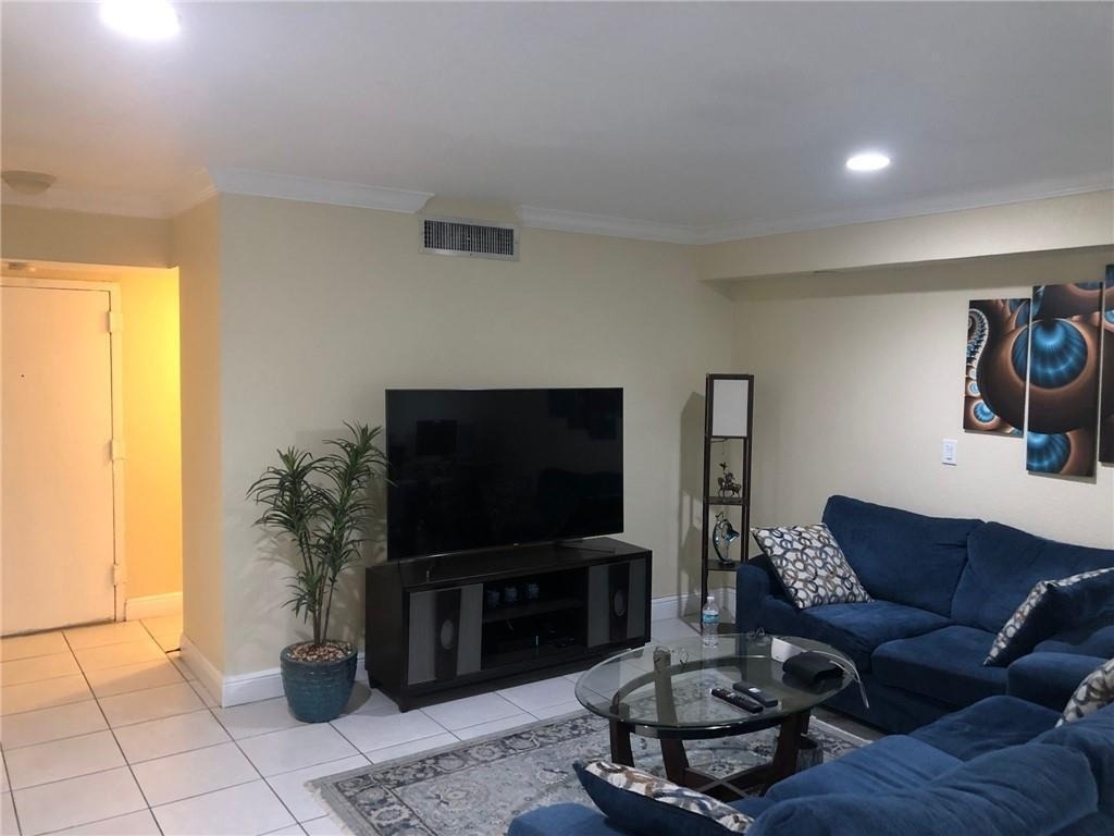 10411 N Kendall Drive - Photo 3