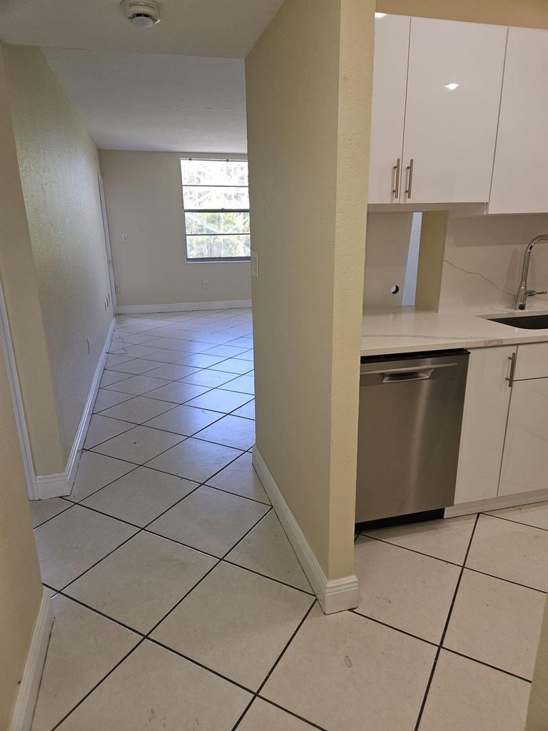 5665 W 20th Avenue - Photo 9