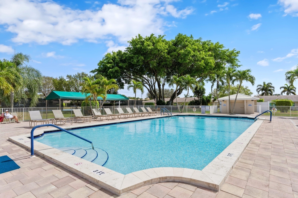 8555 Bella Vista Drive - Photo 18