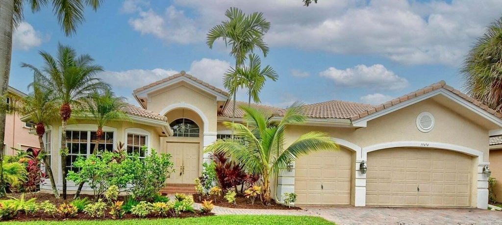 19474 Saturnia Lakes Drive - Photo 40