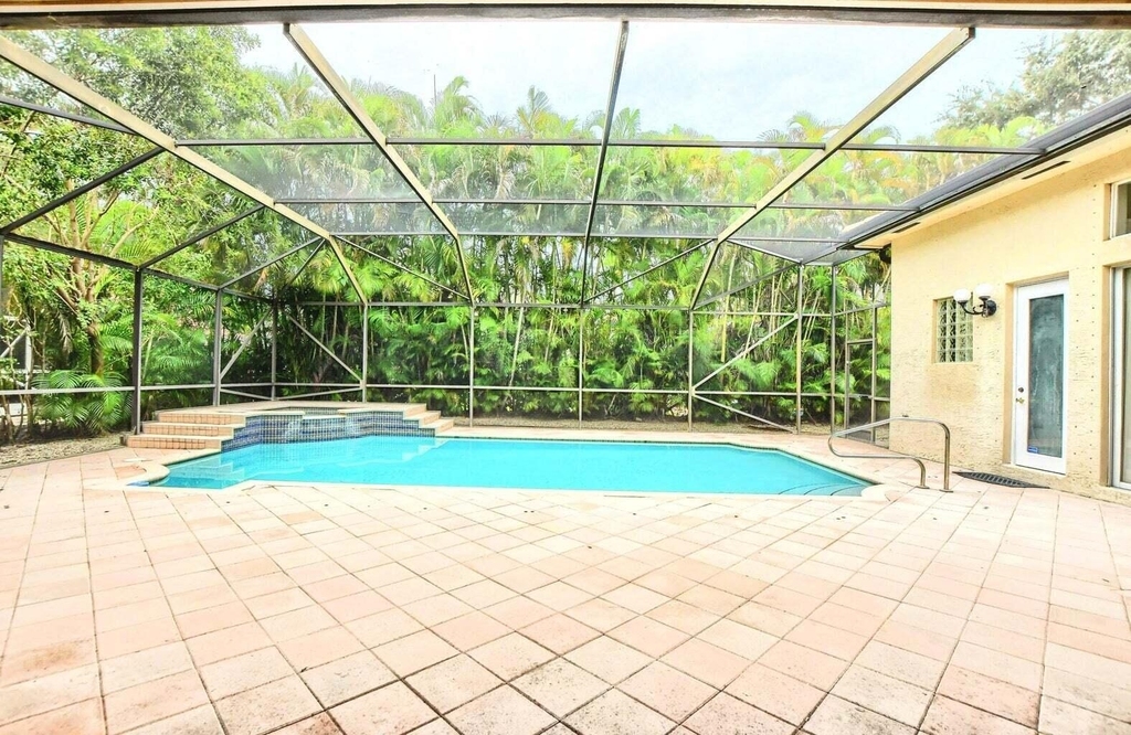 19474 Saturnia Lakes Drive - Photo 31