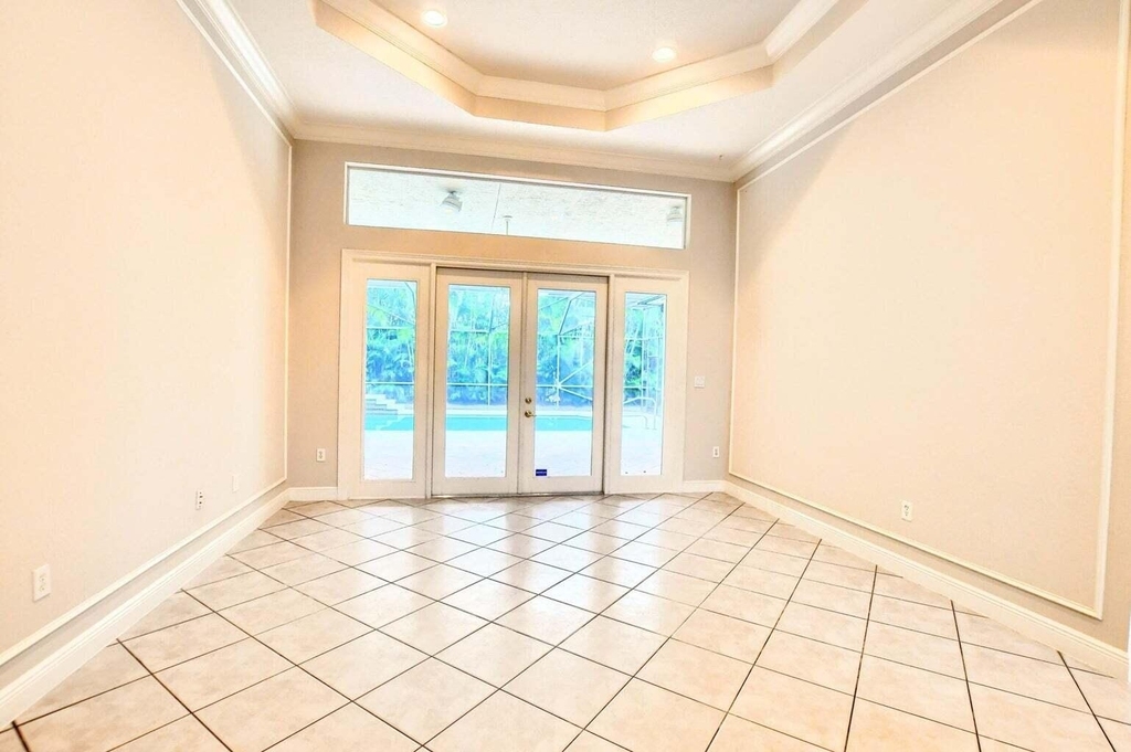 19474 Saturnia Lakes Drive - Photo 3