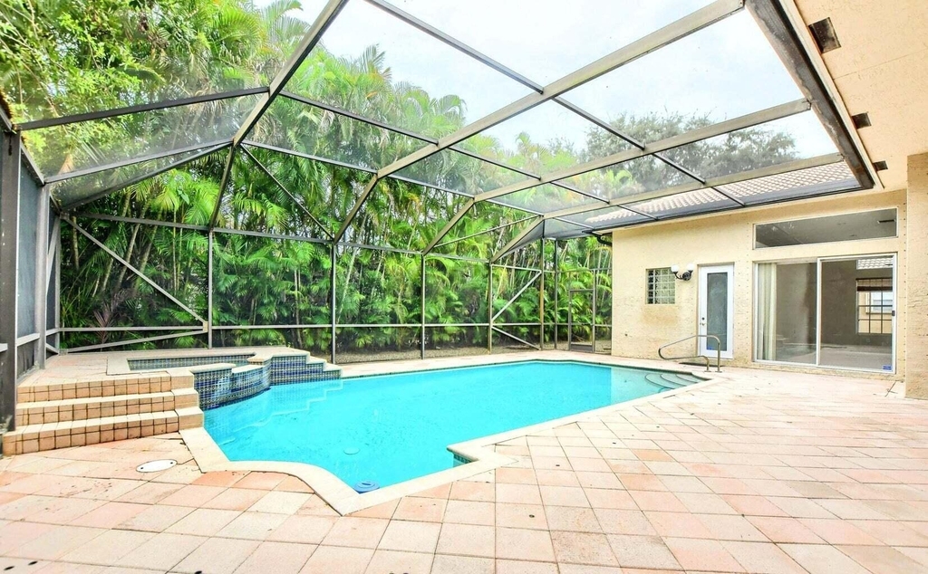 19474 Saturnia Lakes Drive - Photo 29