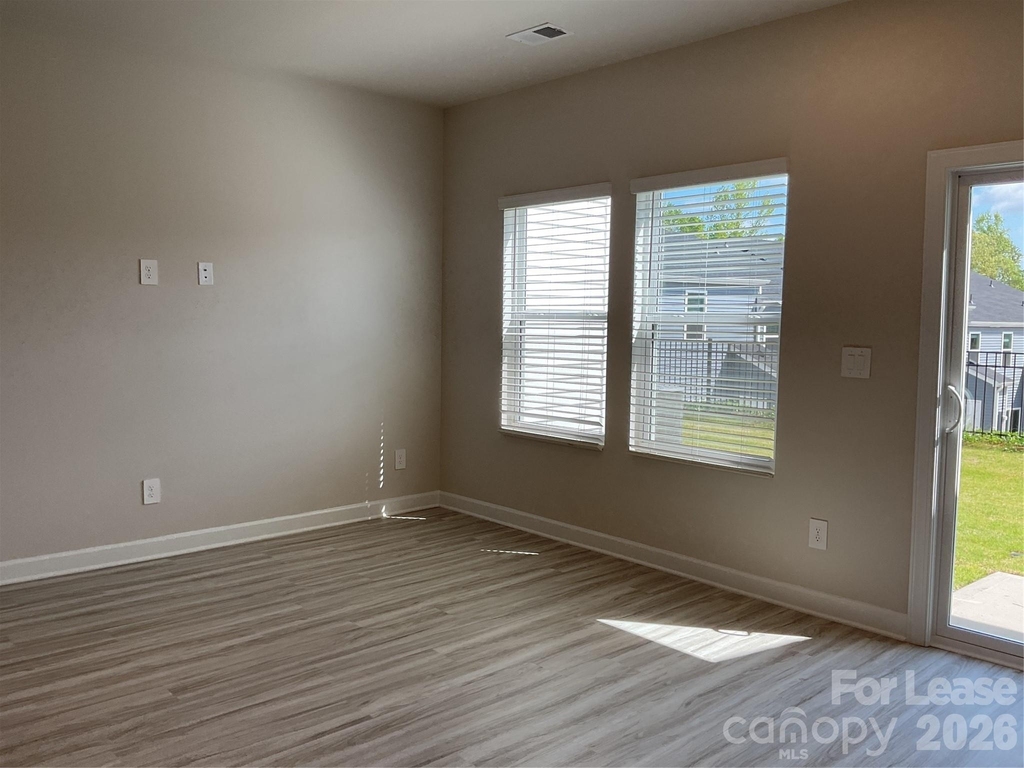 5042 Kellaher Place - Photo 11