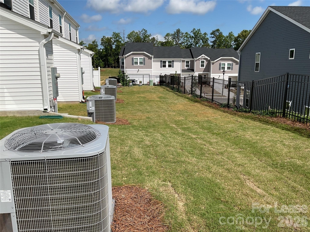 5042 Kellaher Place - Photo 27