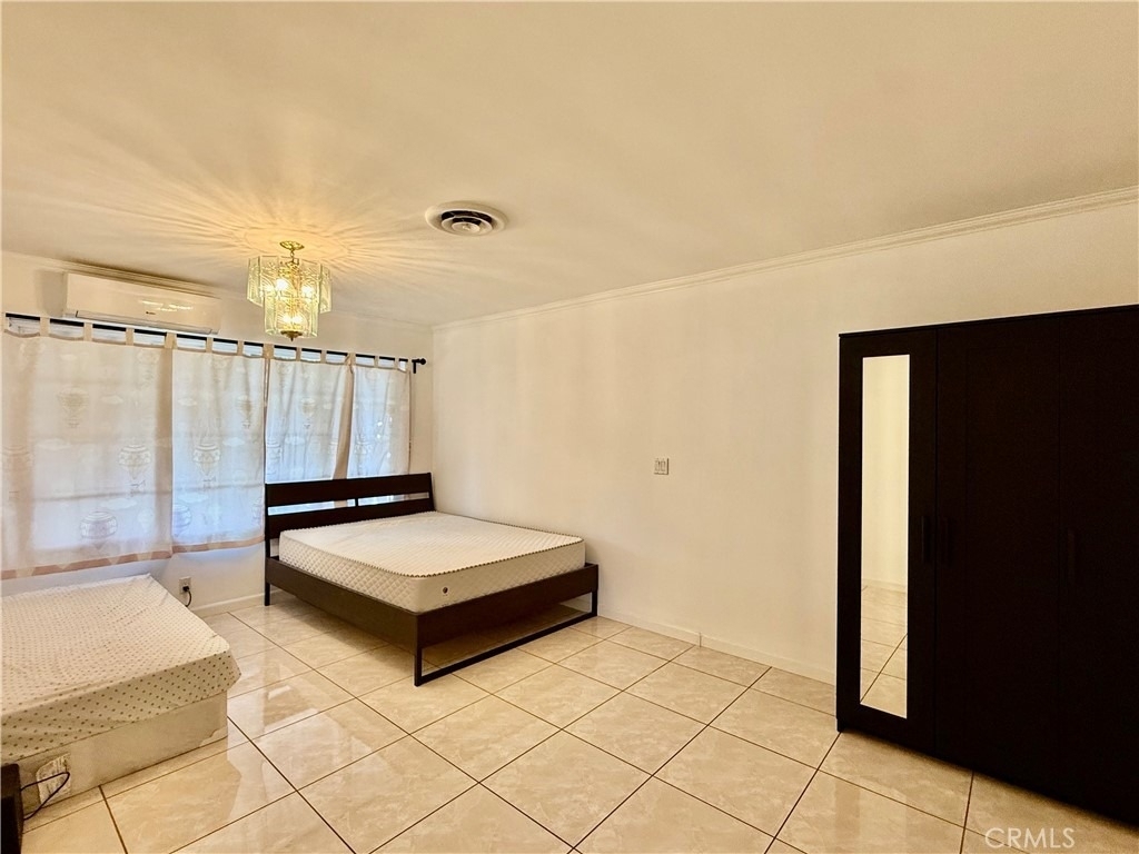 1712 Walnut St - Photo 10