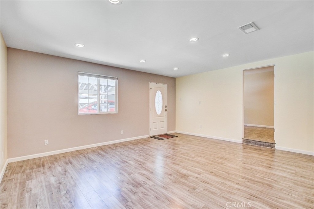 6854 Gentry Avenue - Photo 3