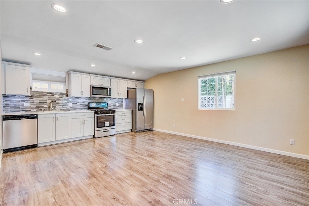 6854 Gentry Avenue - Photo 4