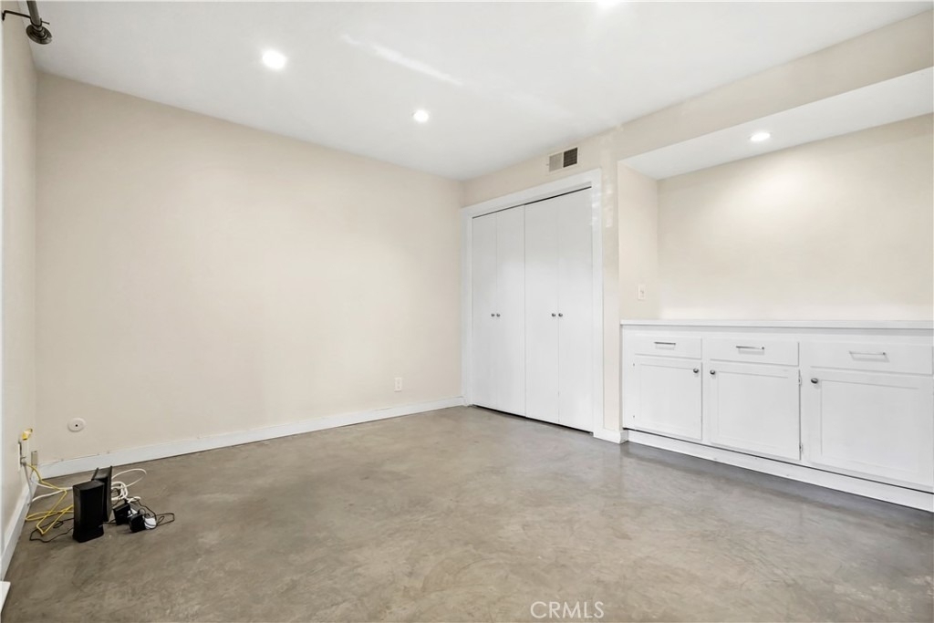 9025 Keith Avenue - Photo 16