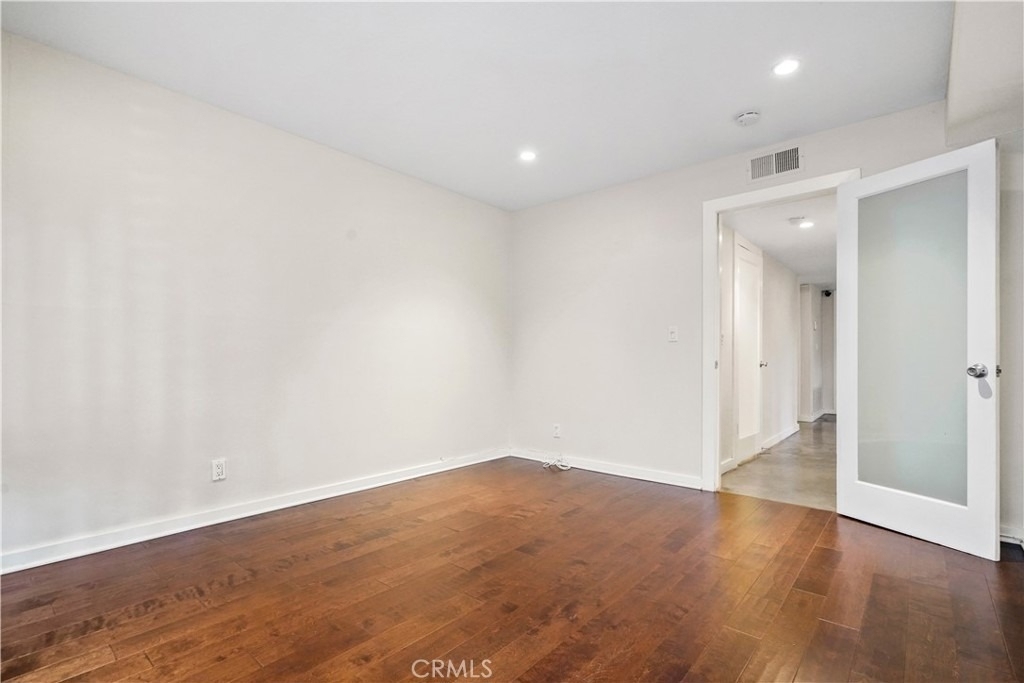 9025 Keith Avenue - Photo 8