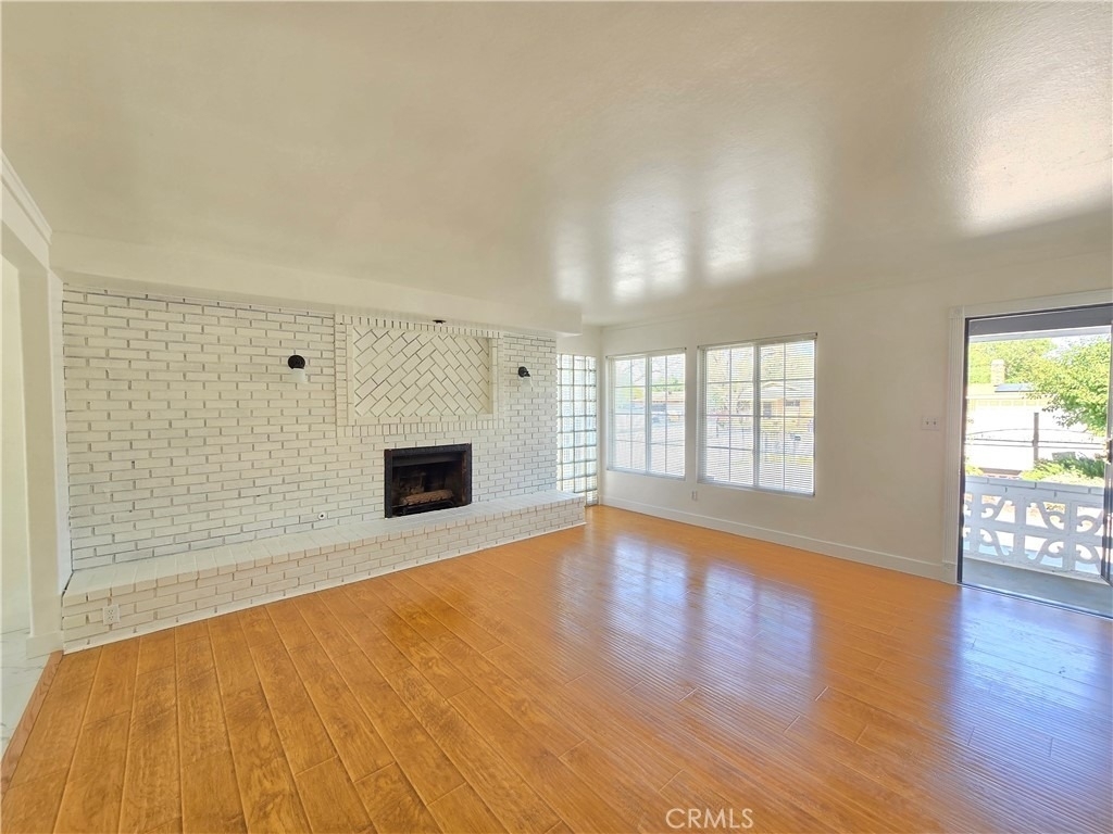 44221 4th E - Photo 7