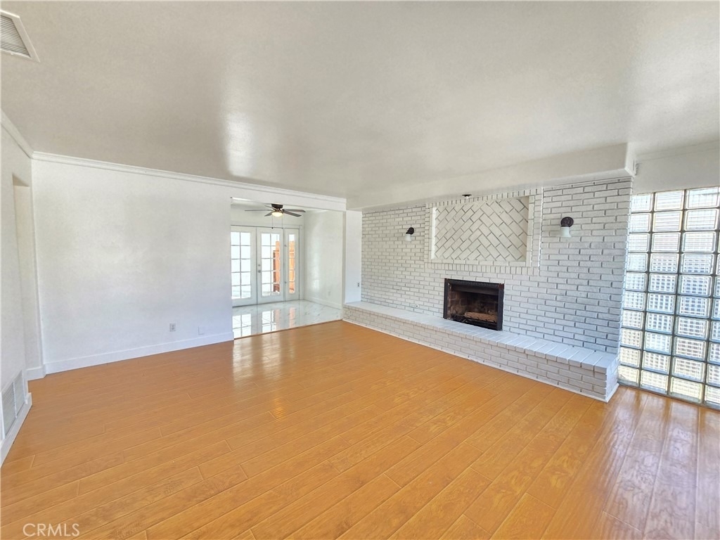 44221 4th E - Photo 6