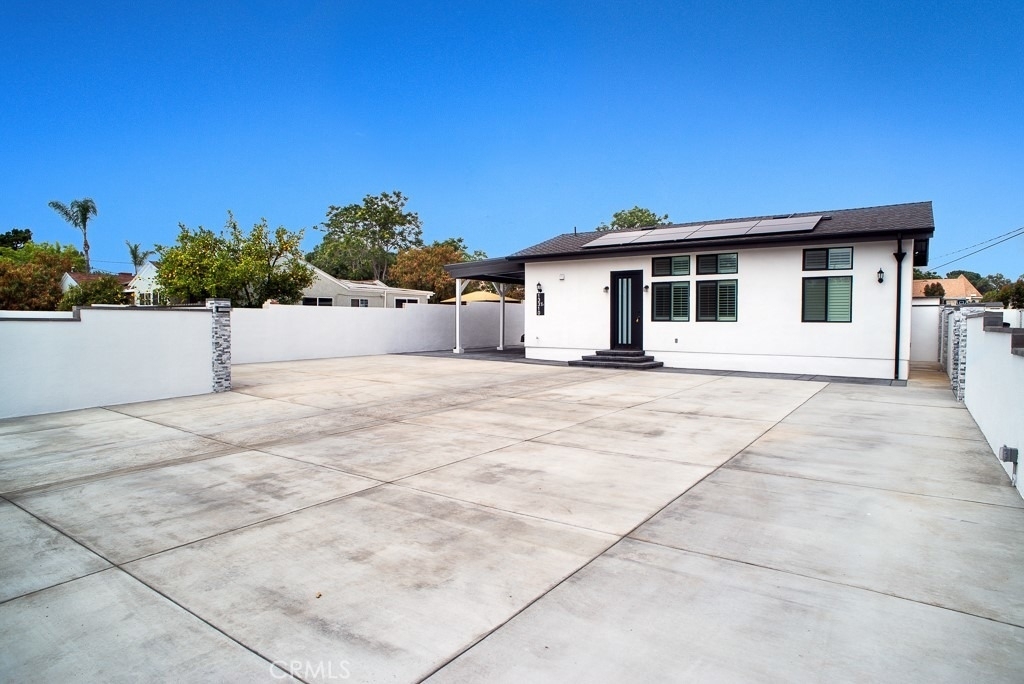 13310 1/2 Glenoaks Boulevard - Photo 17