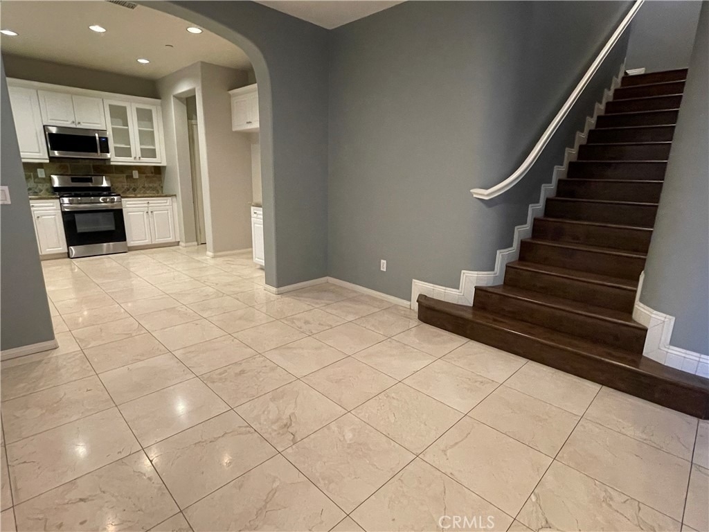 460 N Santa Maria - Photo 2