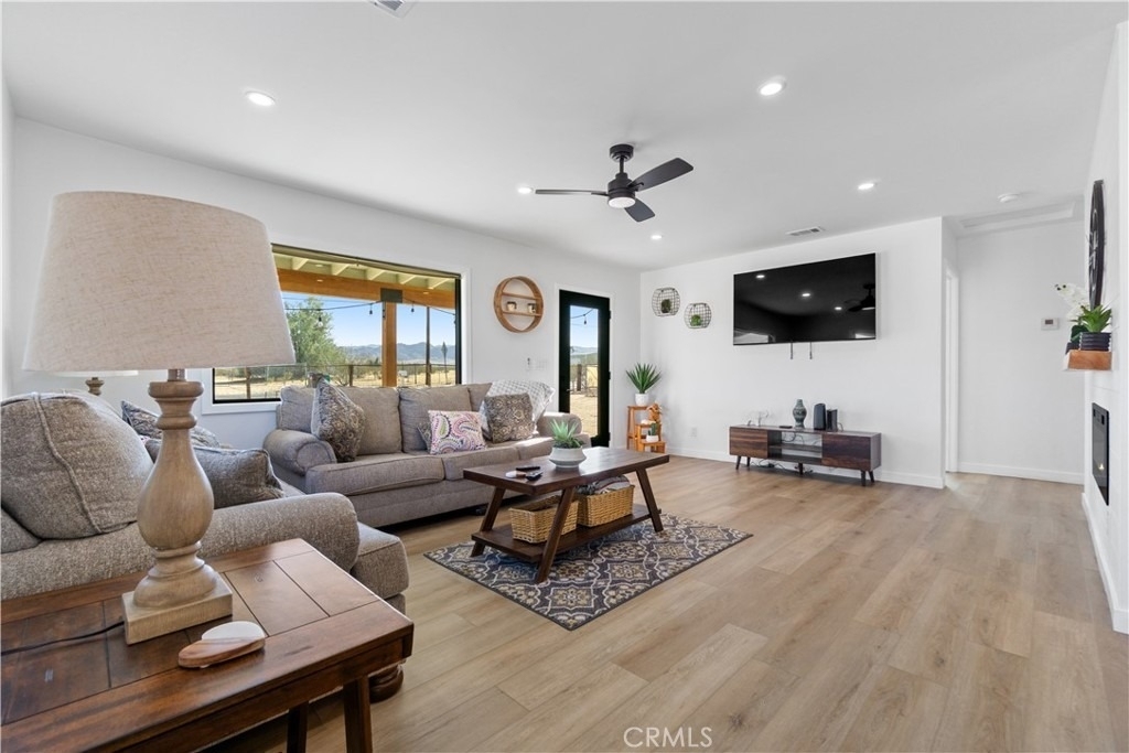 64654 Sun Mesa Road - Photo 2