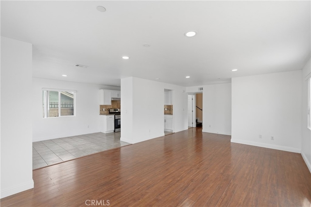 5017 Halldale Avenue - Photo 2