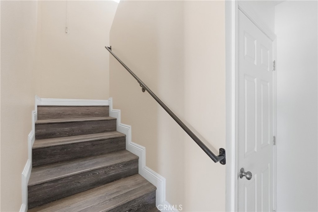 5017 Halldale Avenue - Photo 9