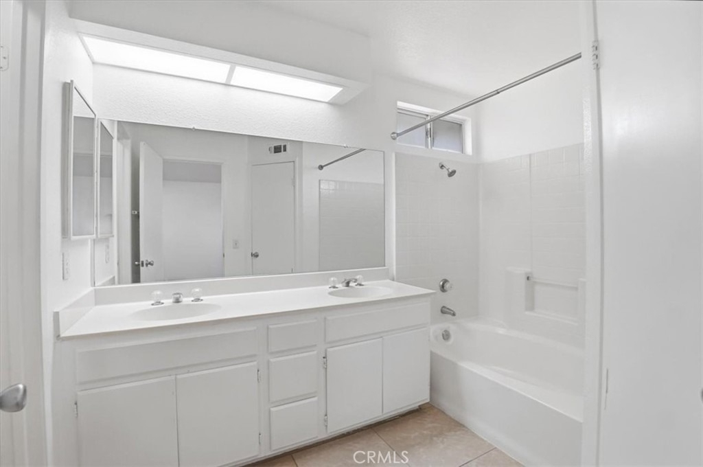 8541 Dove Creek - Photo 18