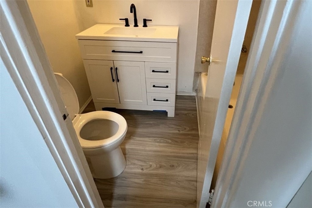 1007 E Maple St - Photo 6