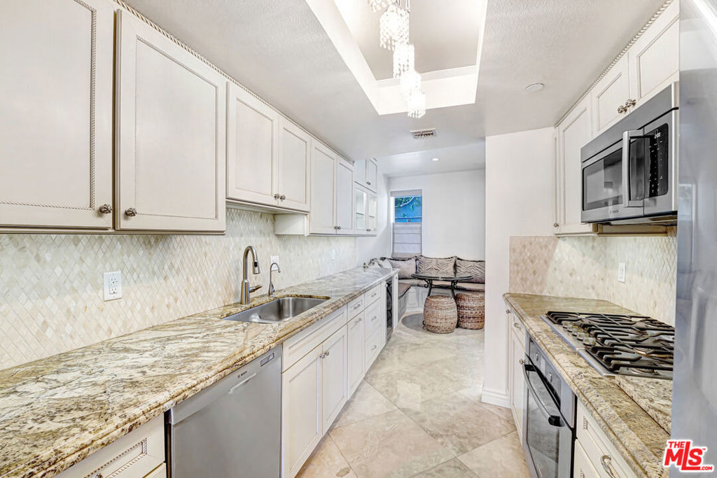 171 N Church Lane - Photo 9