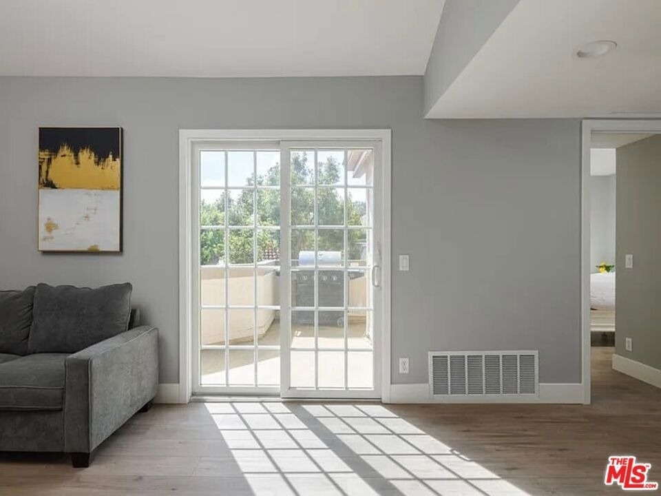 28232 Sorrento - Photo 9