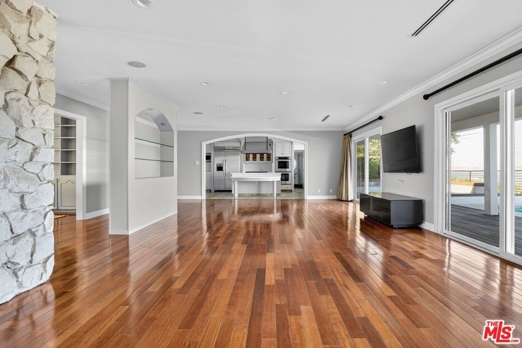 4186 Regal Oak Drive - Photo 4