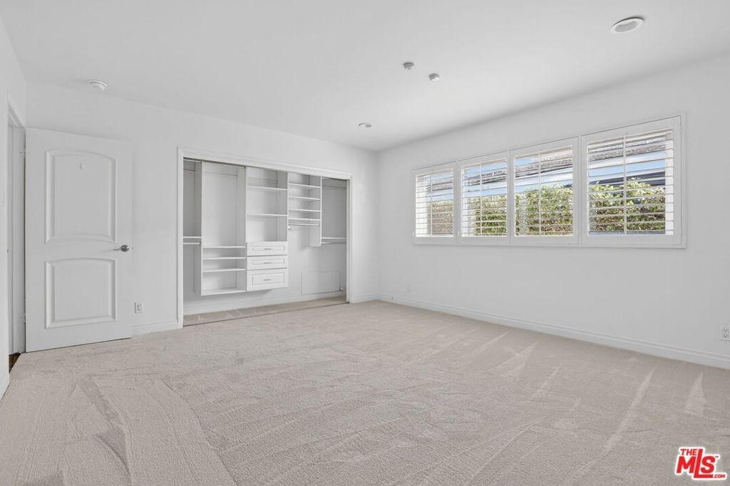 4186 Regal Oak Drive - Photo 29