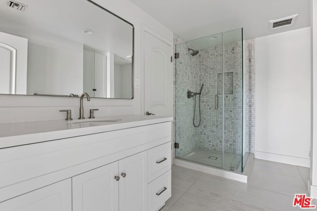 4186 Regal Oak Drive - Photo 20