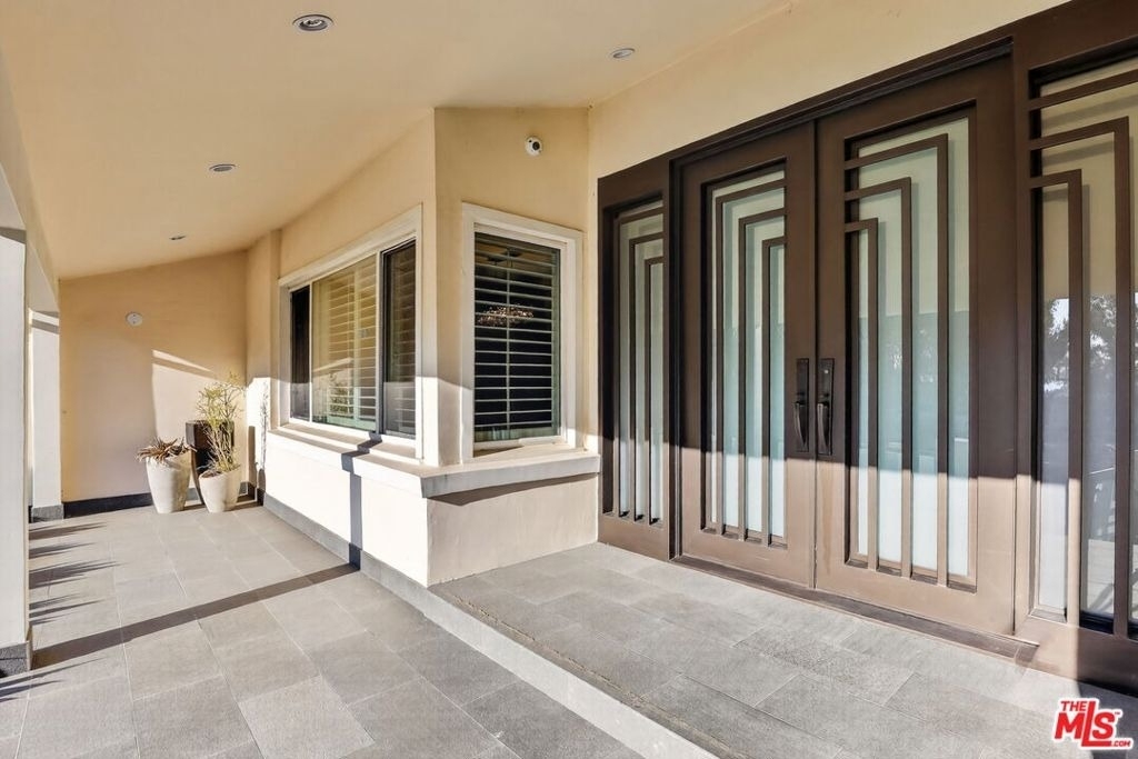 4186 Regal Oak Drive - Photo 1