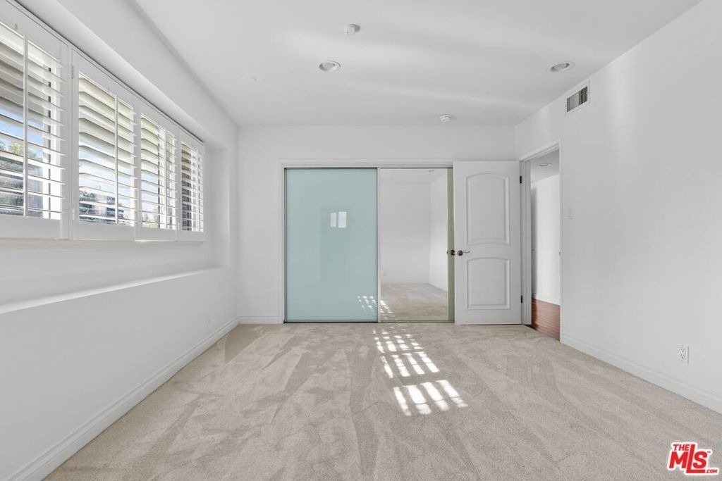 4186 Regal Oak Drive - Photo 25