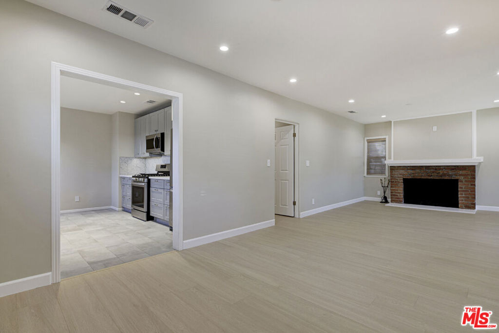 10529 Mount Gleason Avenue - Photo 11
