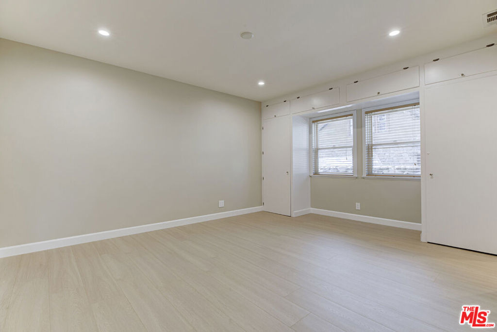 10529 Mount Gleason Avenue - Photo 18