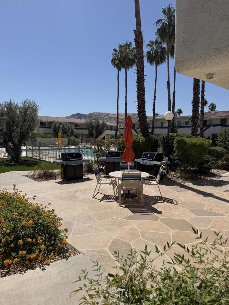 1950 S Palm Canyon Drive - Photo 21