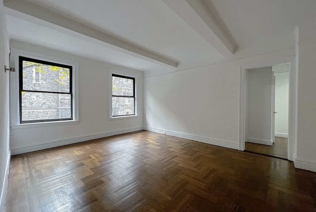 25 West 68th Street - Photo 3