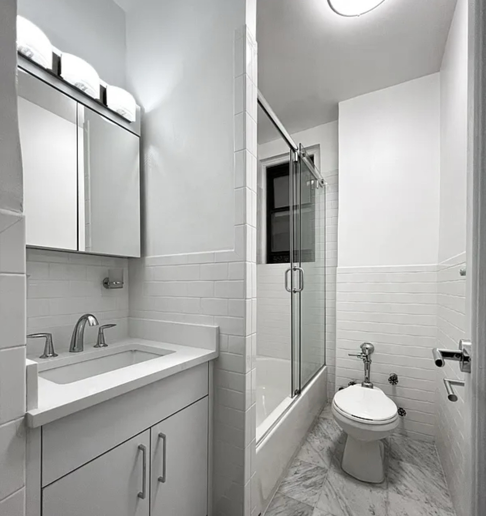 1134 Madison Avenue - Photo 2