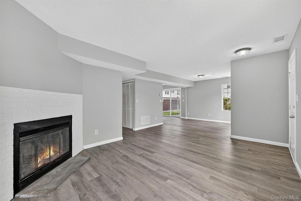 2722 Whispering Hills - Photo 4