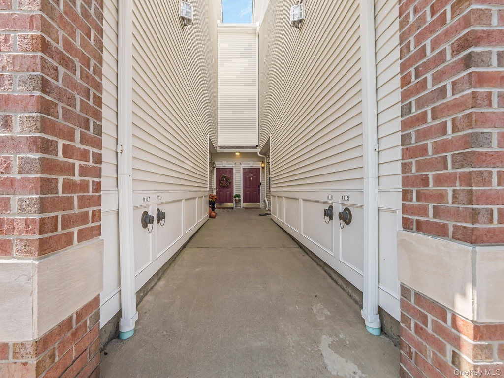 1115 Balsam Drive - Photo 2