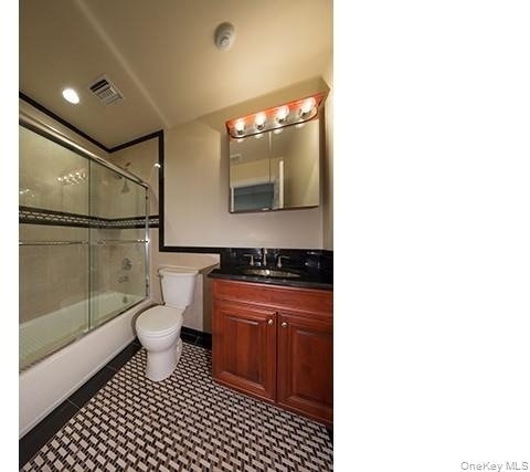 405 Townhouse Drive - Photo 4