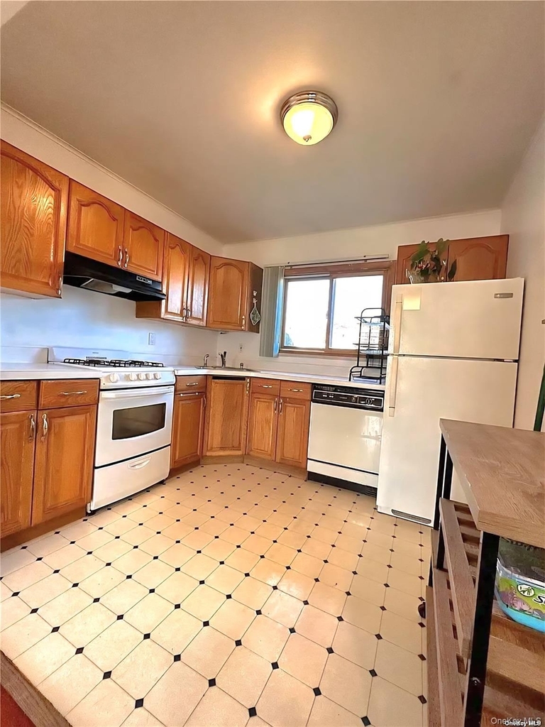 11 Howard Street - Photo 6