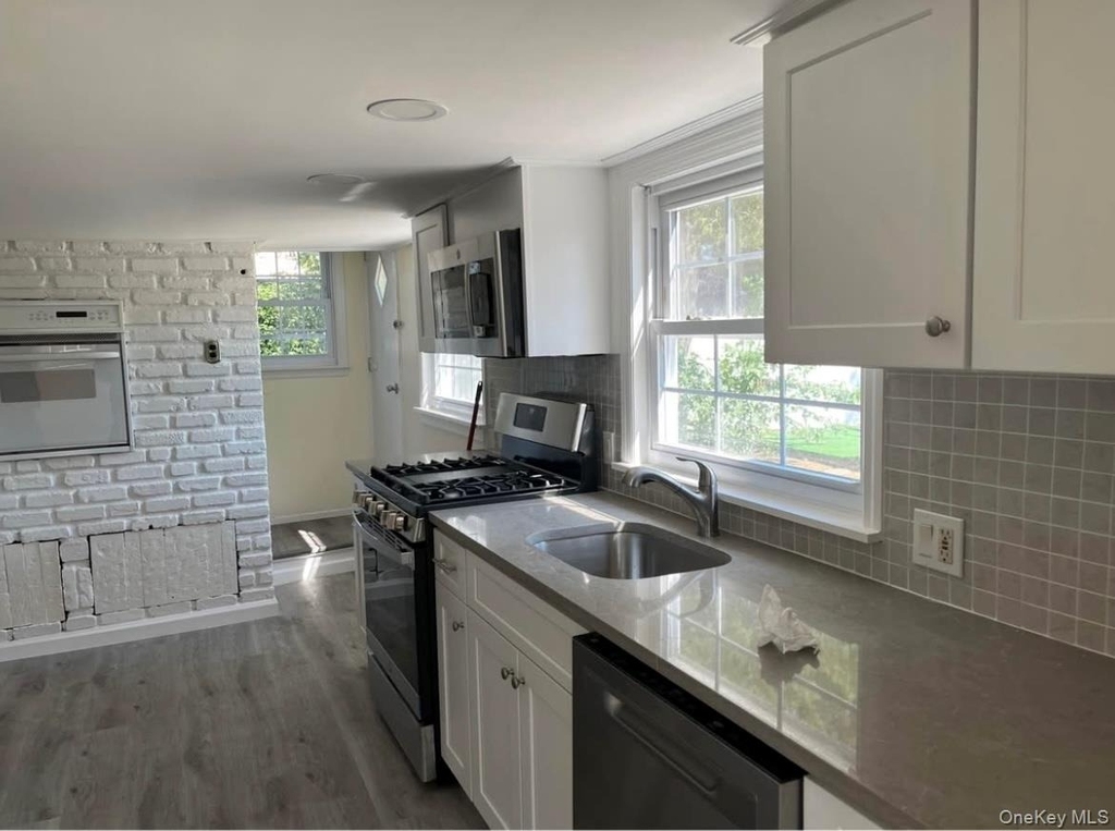 1539 Park Avenue - Photo 4