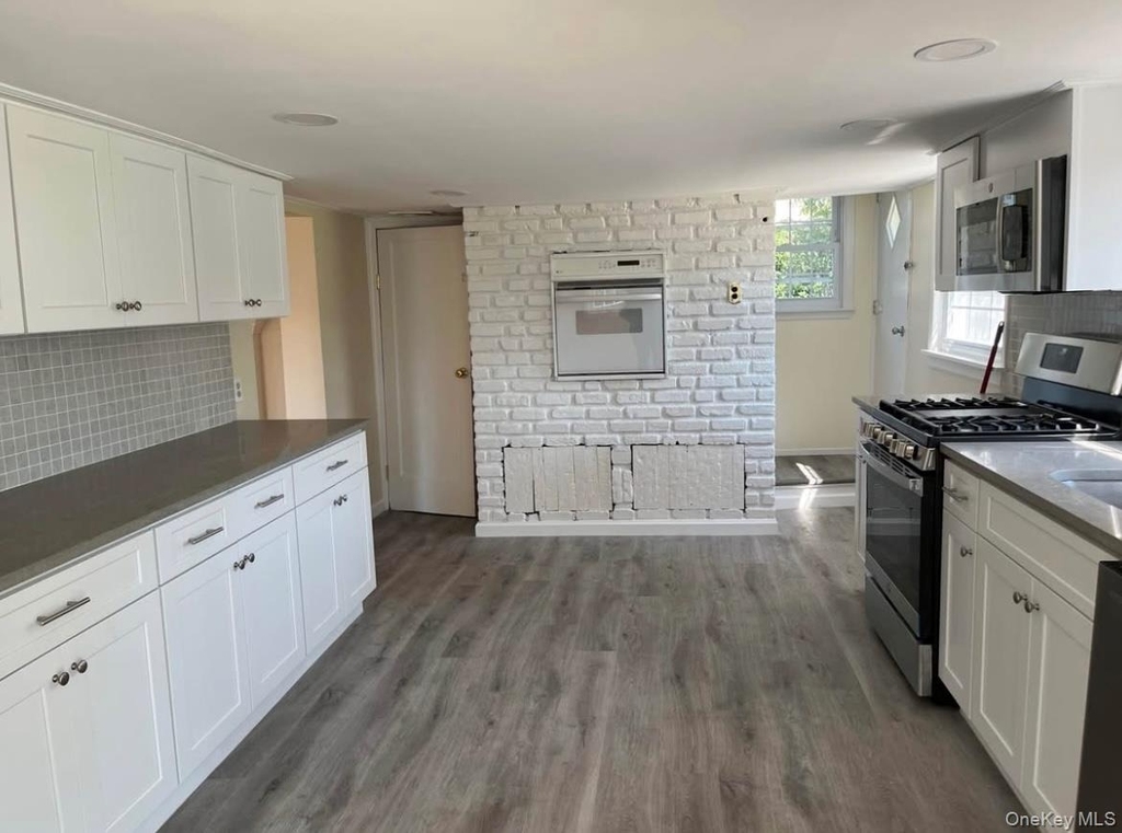 1539 Park Avenue - Photo 6