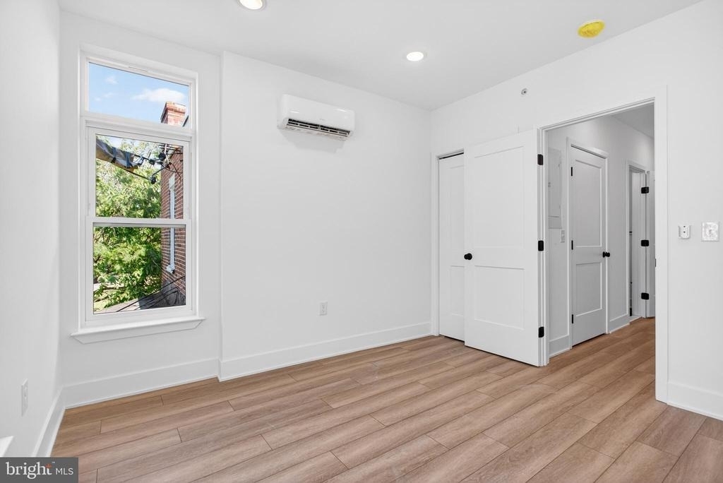 5121 Malcolm Street - Photo 3