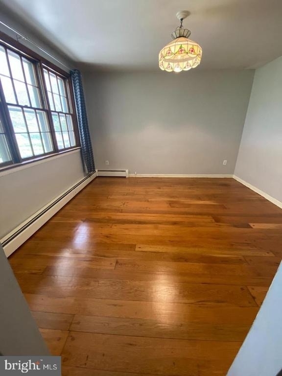 1002 Windsor Avenue - Photo 11